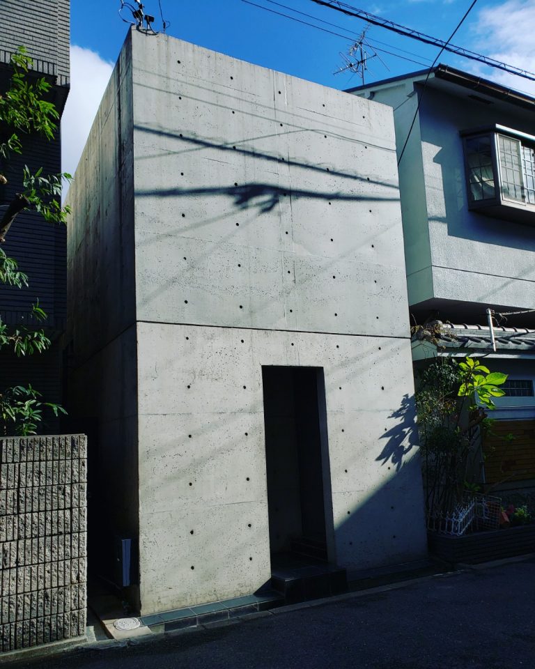 コンクリート打ちっぱなし外壁のメンテナンス 今治市、西条市で外壁塗装、屋根塗装なら街の外壁塗装やさん今治店 コンクリート打ちっぱなし外壁のメンテナンス 今治市、西条市で外壁塗装、屋根塗装なら街の外壁塗装やさん今治店